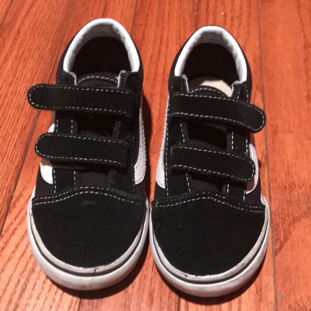 Black toddler unisex vans